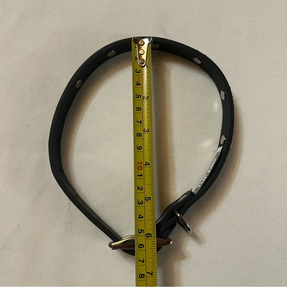 Medium Bone Black Leather Collar - Picture 4 of 6